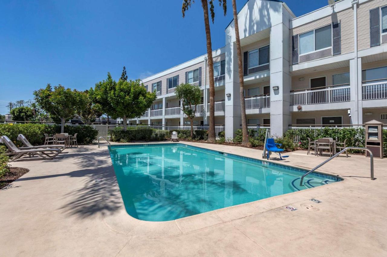 Quality Inn Placentia Anaheim Fullerton Exterior photo
